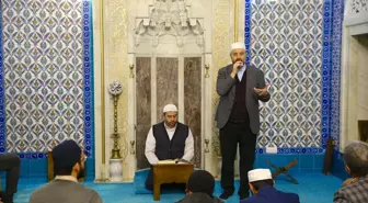 Azerbaycan'da Regaip Kandili dualarla idrak edildi