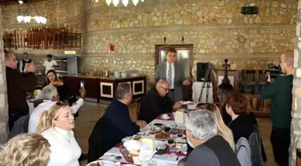 Edremit Belediye Başkanı Selman Hasan Arslan, Çalışan Gazeteciler Günü'nü kutladı