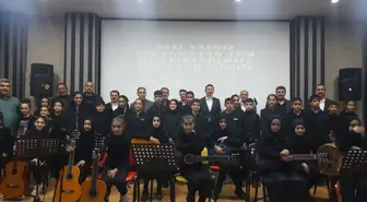 Bingöl'ün Solhan ilçesinde köy okulu öğrencilerinin verdiği konser beğeniyle izlendi