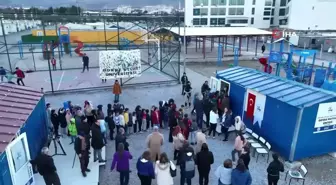 DEÜ ekiplerinden Malatya'da konteyner kente ziyaret