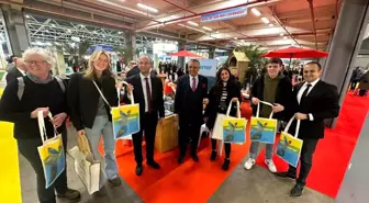 Kemer Belediye Başkanı Utrecht Turizm Fuarı'nda Kemer'i tanıttı