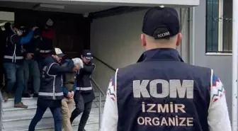 İzmir'de FETÖ operasyonu: 4 şüpheli tutuklandı