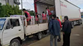 Türk Kızılayı Gazipaşa'da İhtiyaç Sahiplerine Yardım Dağıtıyor