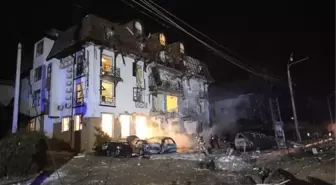 Rusya, Harkiv'deki Otele Füze Saldırısı Düzenledi: 13 Yaralı