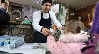 Konya'da Şivlilik Geleneğinde Çocuklara Etliekmek İkramı
