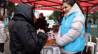 İzmit Belediyesi Halkla İlişkiler Müdürlüğü, vatandaşların taleplerini yerine getiriyor