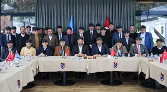 Trabzonspor Kulübü Başkanı Ertuğrul Doğan ve yönetim kurulu toplantıda