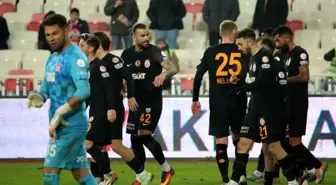 E.Y. Sivasspor - Galatasaray Maçının İlk Yarısı 1-0 Sonuçlandı