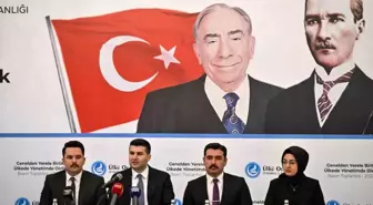 Ülkü Ocakları Eğitim ve Kültür Vakfı Genel Başkanı Ahmet Yiğit Yıldırım İstanbul İl Başkanlığı'nda açıklamalarda bulundu