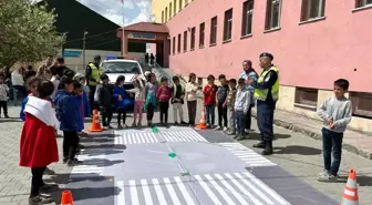 Ağrı'da Trafik Denetimleri ve Eğitim Faaliyetleri Devam Ediyor