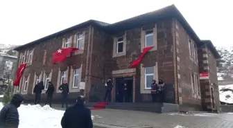 AK Parti Tatvan İlçe Başkanı Erhan Ayaz tarafından yapılan Kur'an kursu ve taziye evi açıldı