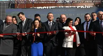 CHP Genel Başkanı Özgür Özel, Turgutlu'da açılış törenine katıldı