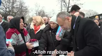 CHP Eyüpsultan Belediye Başkan Adayı Mithat Bülent Özmen, Regaip Kandili'nde yurttaşlarla buluştu