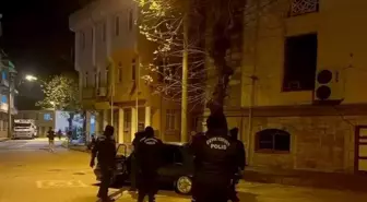 Edremit'te yapılan huzur ve güven uygulamasında 15 zanlı yakalandı