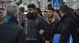 Erzurum'da Sazan Sarmalı Dolandırıcılığı Operasyonu: 8 Tutuklama