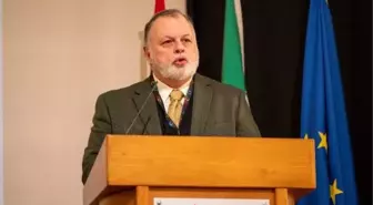 Anadolu'da Üretilen Kumaşlar Mezopotamya'daki Tarihi Kadın Figürlere Hayat Veriyor