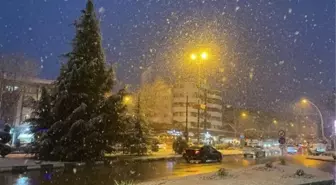 Karabük'te Kar Yağışı Sonrası Kent Beyaza Büründü