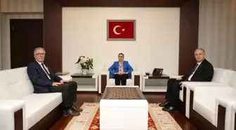 KOÜ Rektörü Prof. Dr. Nuh Zafer Cantürk, BARÜ Rektörü Prof. Dr. Orhan Uzun'u ziyaret etti