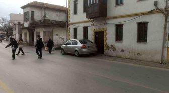 Muğla'da motosiklet ve otomobil çarpışması: 4 yaşındaki çocuk yaralandı