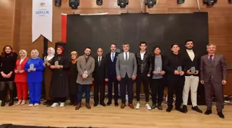 Osmaniye Gençlik ve Spor İl Müdürlüğü tarafından düzenlenen yarışmada dereceye giren gençlere ödül verildi