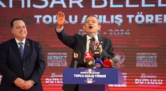 CHP Genel Başkanı Özgür Özel, Akhisar'da toplu açılış törenine katıldı