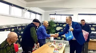 Sivrihisar İlçe Müftüsü ve imam hatipler huzur evinde Regaib Kandili Programı düzenledi