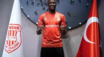 Pendikspor, Senegalli santrfor Mame Thiam ile sözleşme imzaladı