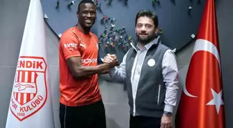 Pendikspor, Mame Thiam ile 2.5 yıllık sözleşme imzaladı