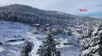 Akseki'de kar yağışı sonrası oluşan manzara hayran bıraktı