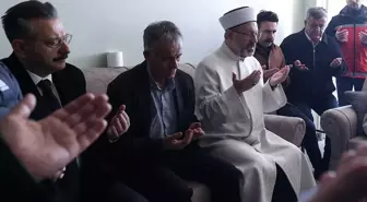 Diyanet İşleri Başkanı ve Eskişehir Valisi Şehit Sözleşmeli Er'in Ailesini Ziyaret Etti