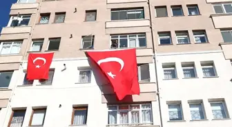 Diyanet İşleri Başkanı ve Eskişehir Valisi Şehit Sözleşmeli Er'in Ailesini Ziyaret Etti