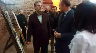 Bilecik'in Gölpazarı Kaymakamı resim sergisi açılışına katıldı