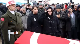 Pençe-Kilit Operasyonu Şehidi Piyade Uzman Çavuş Samet Aslan'ın Cenazesi Amasya'da Defnedildi