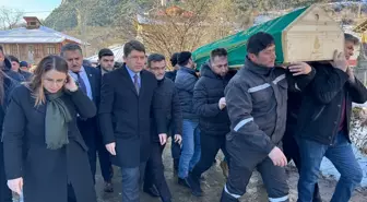 Adalet Bakanı Yılmaz Tunç, halasının eşi Adil Şahin'in cenaze törenine katıldı