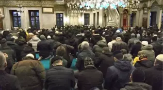 Eyüpsultan'da şehitler için dua edildi