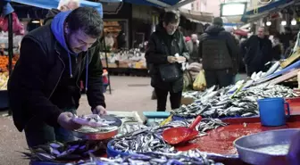 Bursa'da Hava Şartları Balık Tezgahlarını Etkiledi