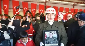 Pençe-Kilit Harekatı'nda şehit olan Piyade Sözleşmeli Er Kemal Batur son yolculuğuna uğurlandı