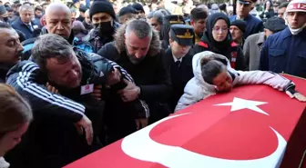 Pençe-Kilit Harekatı'nda şehit olan İstihkam Sözleşmeli Er Muhammed Tunahan Evcin son yolculuğuna uğurlandı