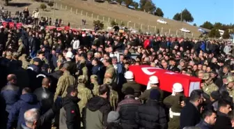 PENÇE Kilit Harekatı'nda şehit olan Piyade Sözleşmeli Er Emrullah Gülmez toprağa verildi