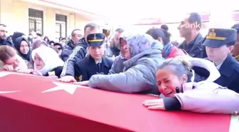 Pençe-Kilit Harekatı'nda şehit olan asker son yolculuğuna uğurlandı