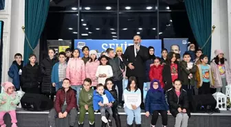 Seydişehir'de Dursun Ali Erzincanlı ile 'En sevgiliye şiir dinletisi' etkinliği düzenlendi