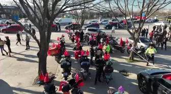 Martı Kurucusu Oğuz Alper Öktem'in Çağrısıyla Yenikapı'da Şehitleri Anma Konvoyu Düzenlendi