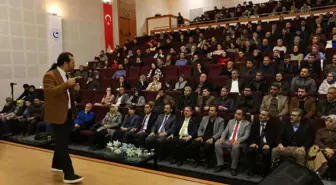 Adıyaman Üniversitesi 'Toplum 5.0 Çerçevesinde Etkili Öğretmen Olmak' Paneline Ev Sahipliği Yaptı