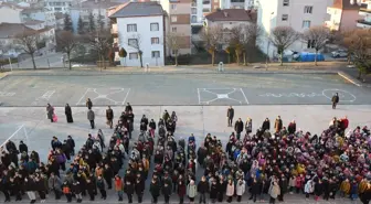 Bilecik'te okullarda şehitler için saygı duruşu yapıldı