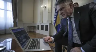 Bosna Hersek Devlet Başkanı Zeljko Komsic, AA'nın 'Yılın Kareleri' oylamasına katıldı