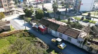 Efeler Belediyesi, asfaltlama çalışmalarıyla ilçe genelinde yol yenileme çalışmalarına devam ediyor