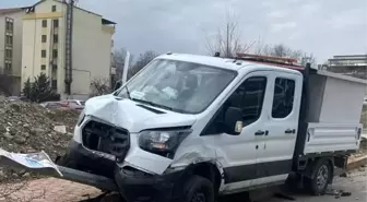 Elazığ'da Cip ile Pikap Çarpıştı: 1 Yaralı