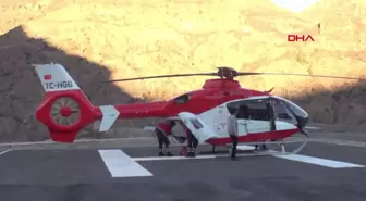 Gümüşhane'de Solunum Sıkıntısı Çeken Çocuk Ambulans Helikopterle Ankara'ya Sevk Edildi