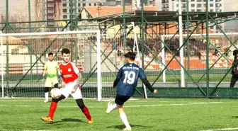 Gültepespor U18, E.M. Döğerspor'u 15-1 gibi farklı yenerek haftayı 3 puanla kapattı