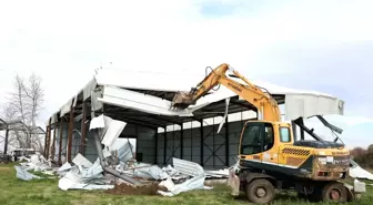 Nilüfer Belediyesi, Tarım Alanlarını Koruyor: 3 Kaçak Fabrika Yıkıldı